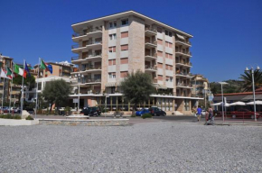 Gaiavacanze Beach Apartment Bordighera
